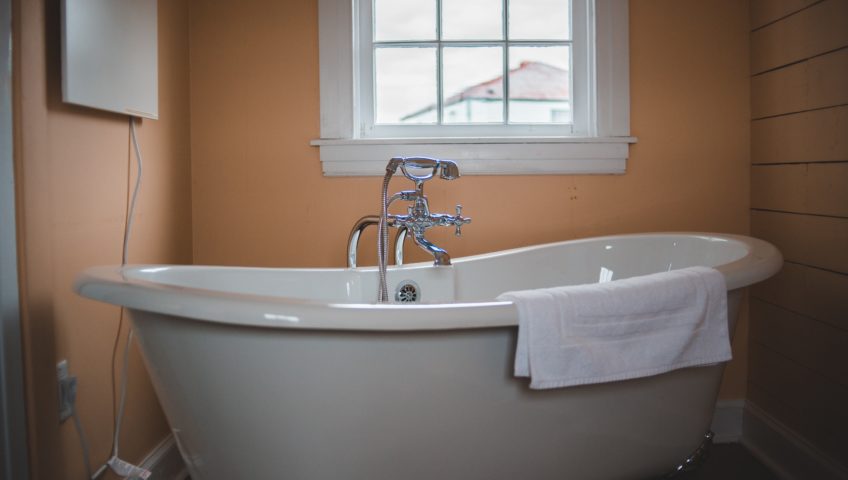 Bathtub Reglazing